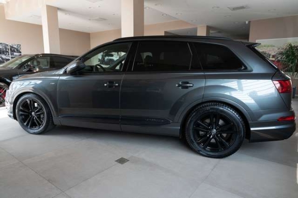 AUDI Q7  50 TDI quattro  210 KW  CHIPTUNING Leistungskit